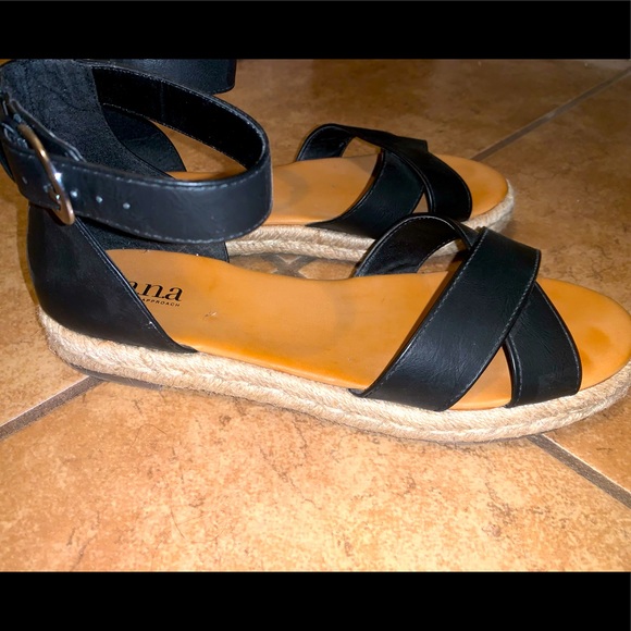 Black ana sandals - Picture 2 of 3